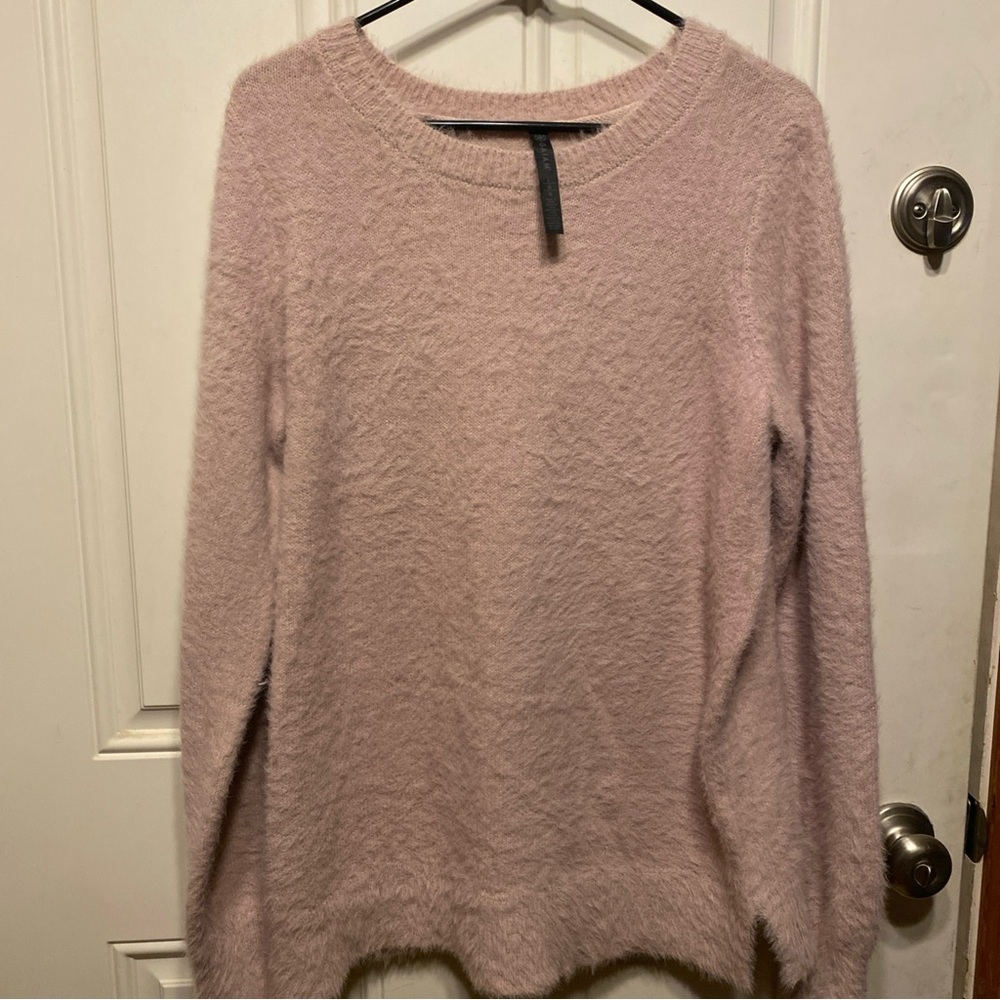 Gaiam Light Pink Fuzzy Sweater size L